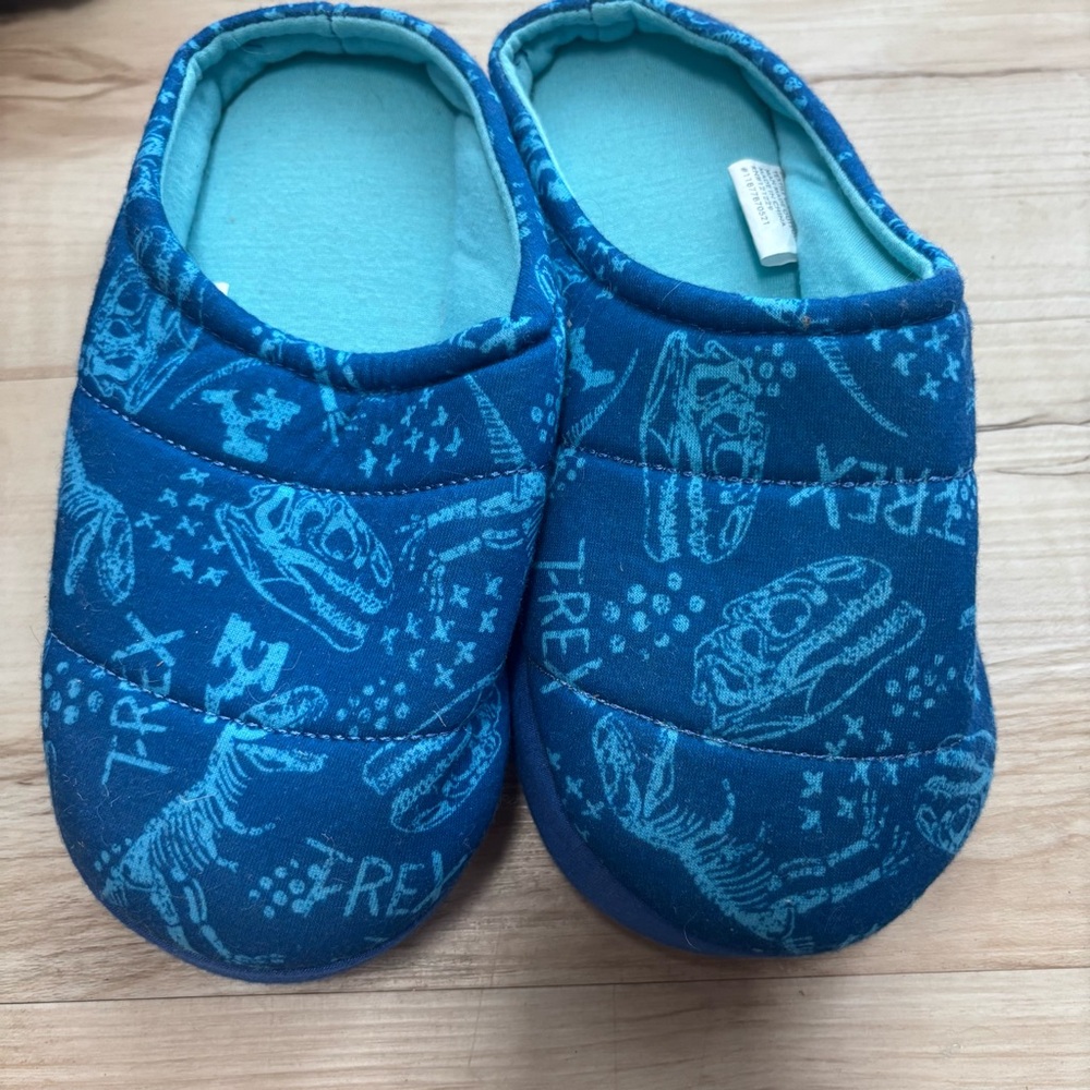 Marvel, T-Rex, Stars Bundle of Kid Slippers - Picture 3 of 6